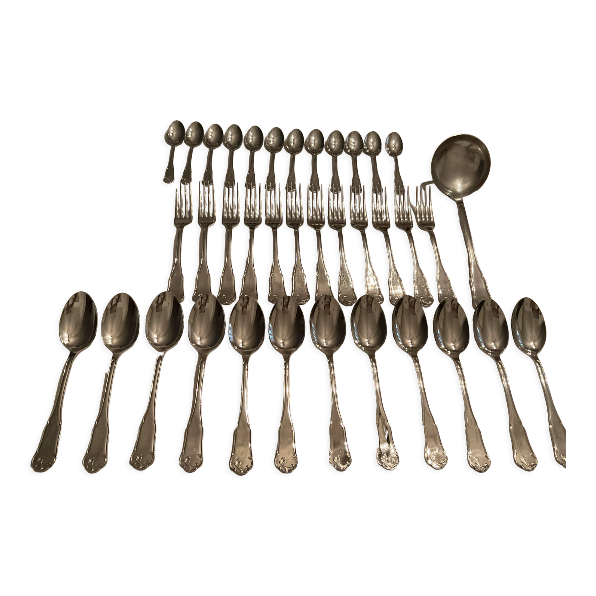 Stainless steel cutlerys et 37 pieces