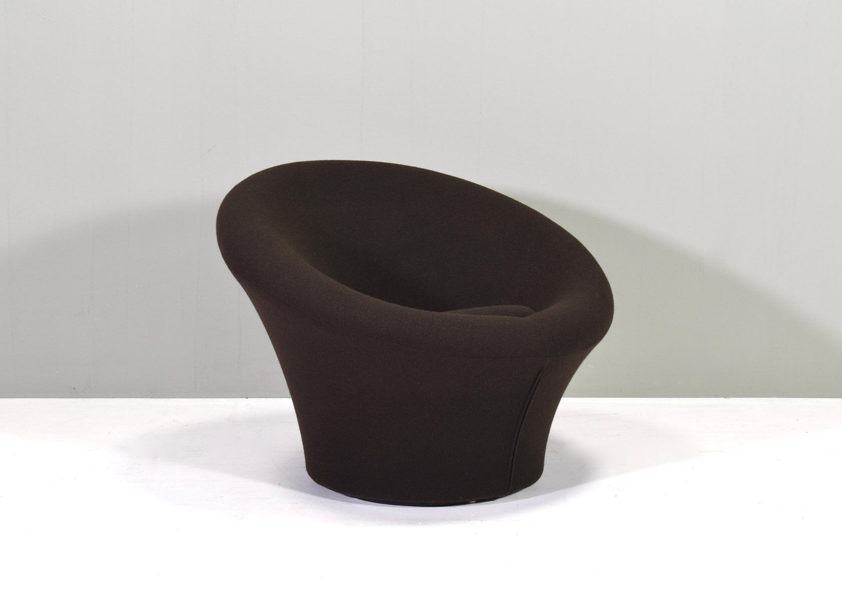 Armchair F560 mushroom by Pierre Paulin for Artifort Netherlands 1970s
