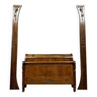 Consulate-Directory period center daybed in walnut