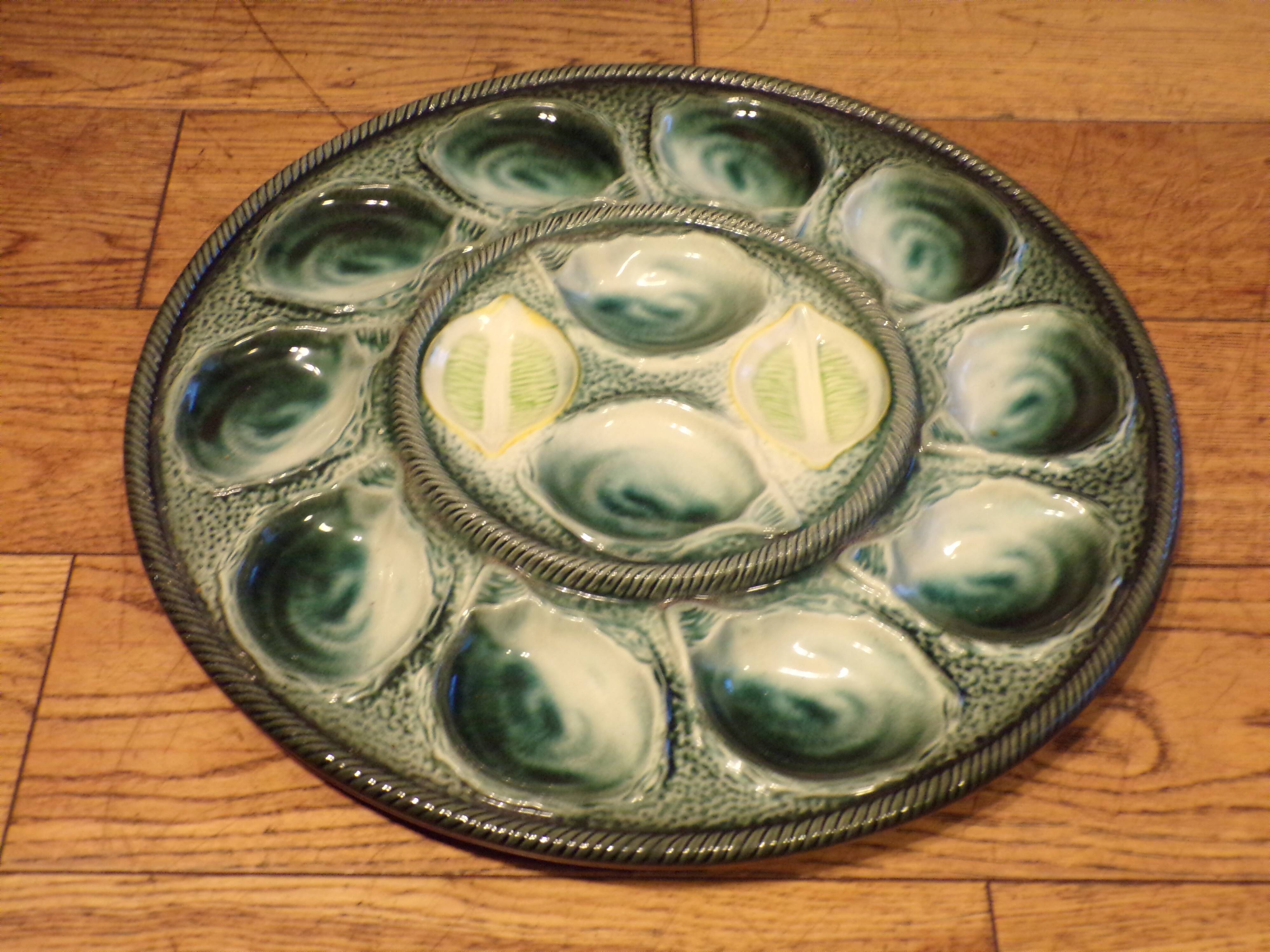 Saint Clément oyster dish in barbotine