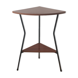 Scandinavian style corner harness