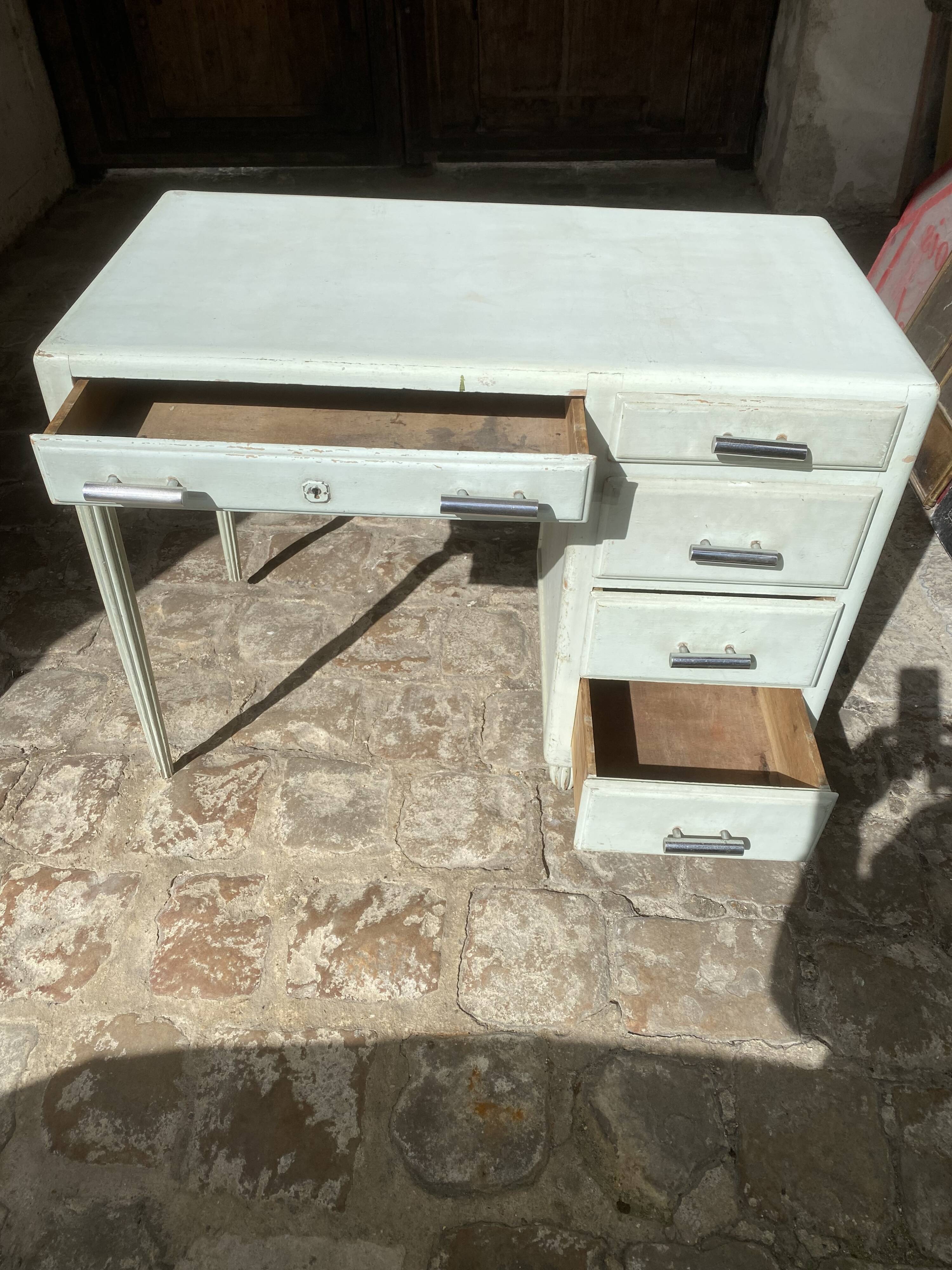 Bureau 1940 bois laqué vert amande