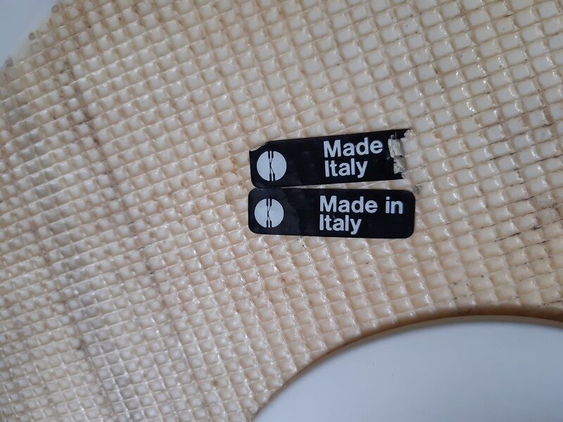 Tulip coffee table by Eero Saarinen for Knoll