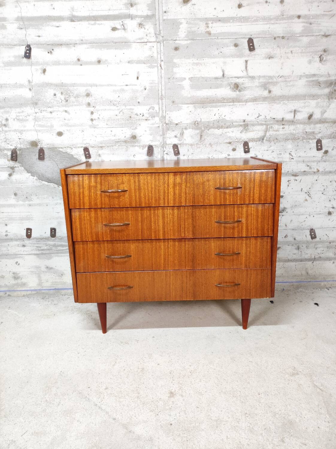 Commode vintage