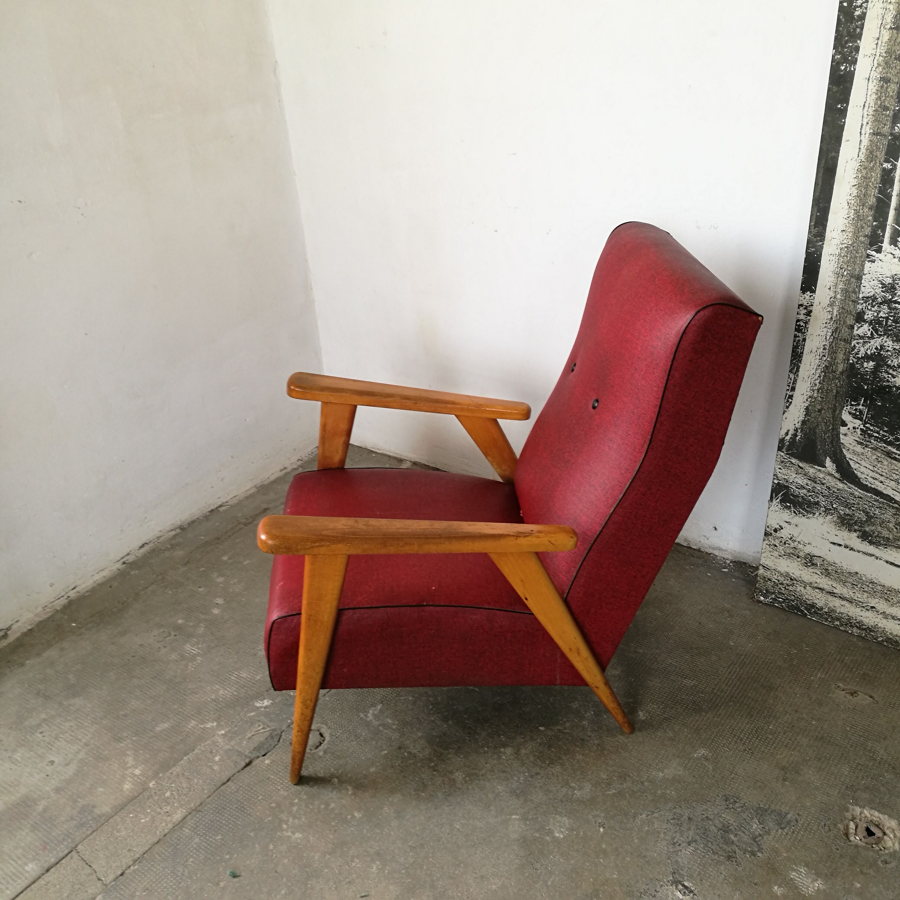 Vintage armchair base compass skaï red