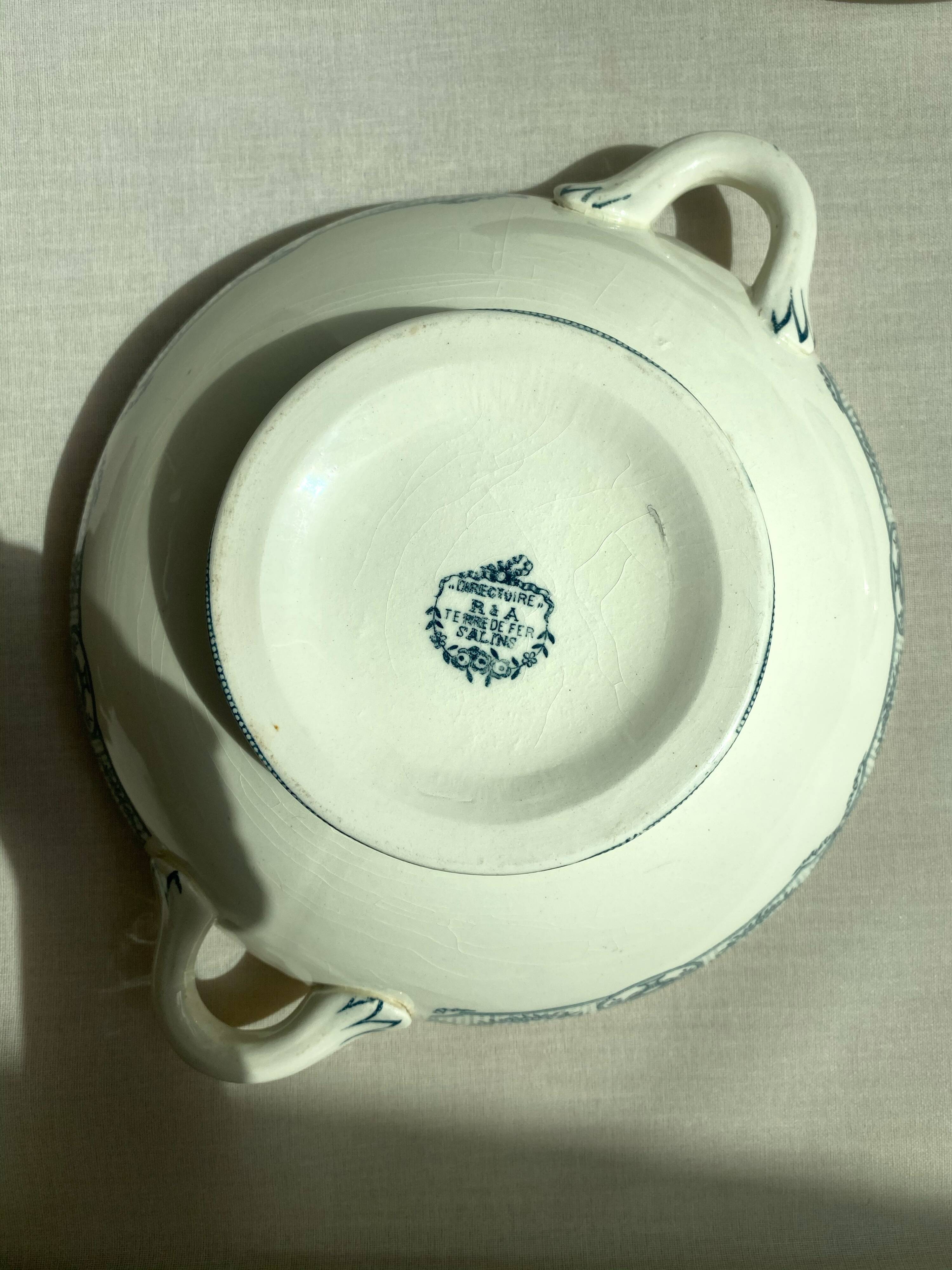 Soup pot iron earth Salins