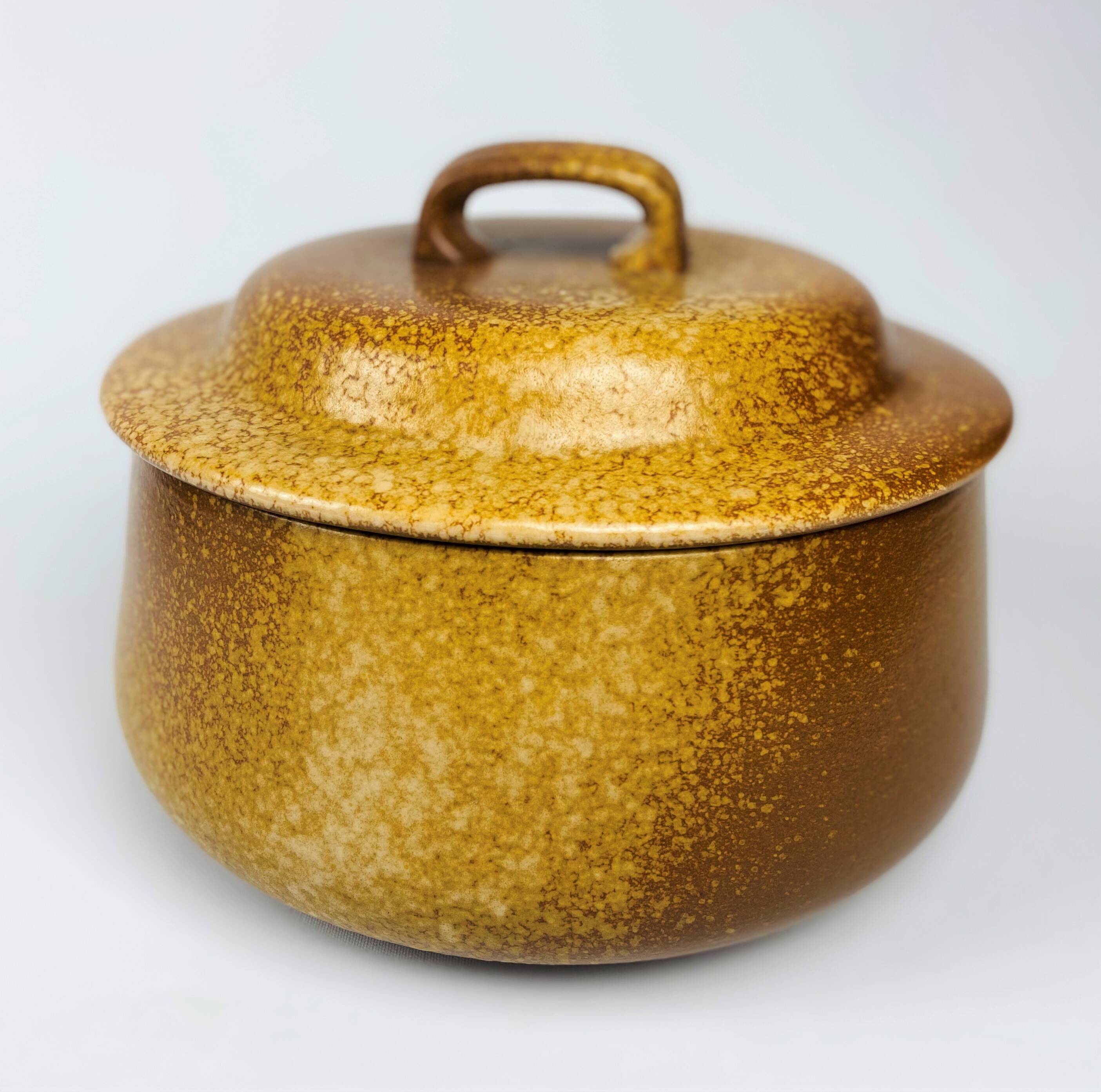 Rigny dish and soup tureen