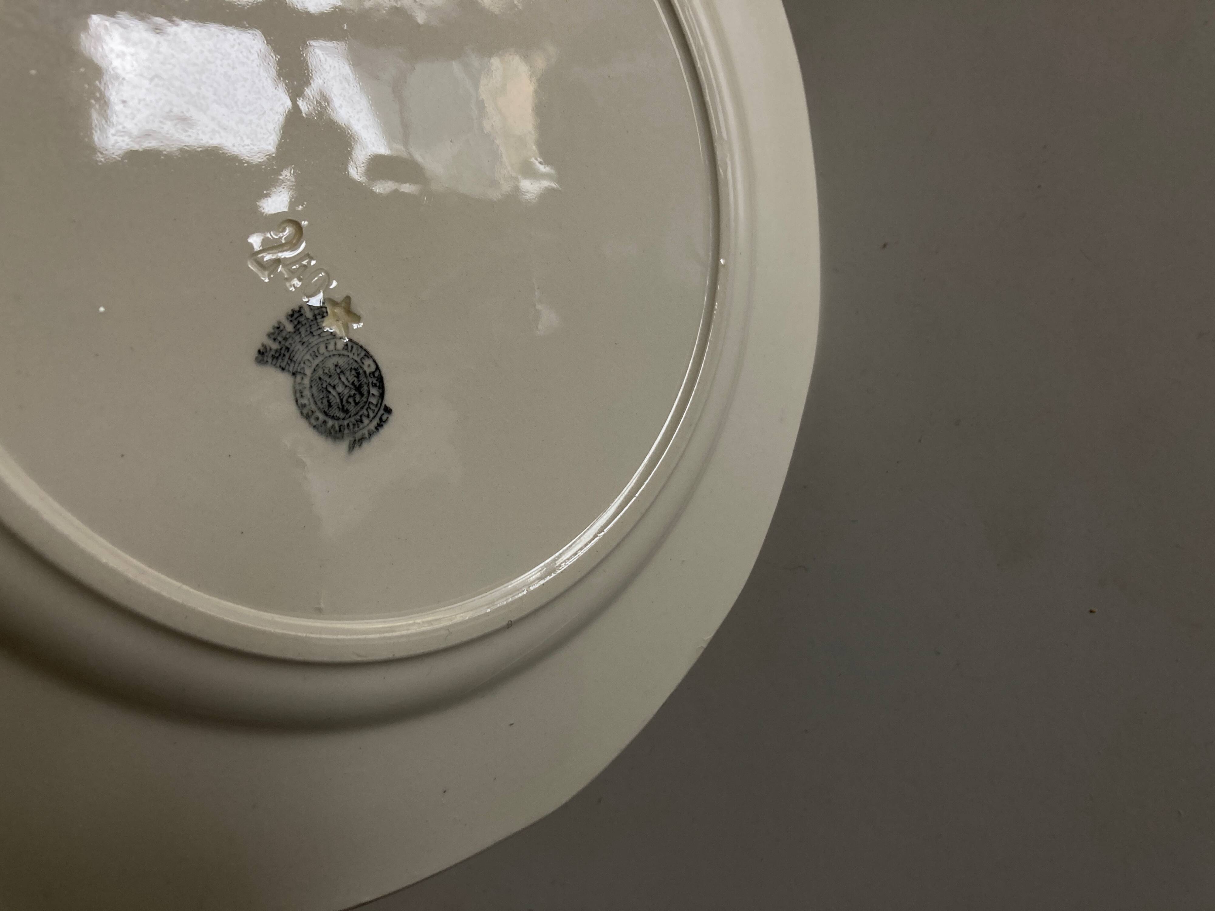 Set de 6 assiettes ivoire modernistes terre de fer