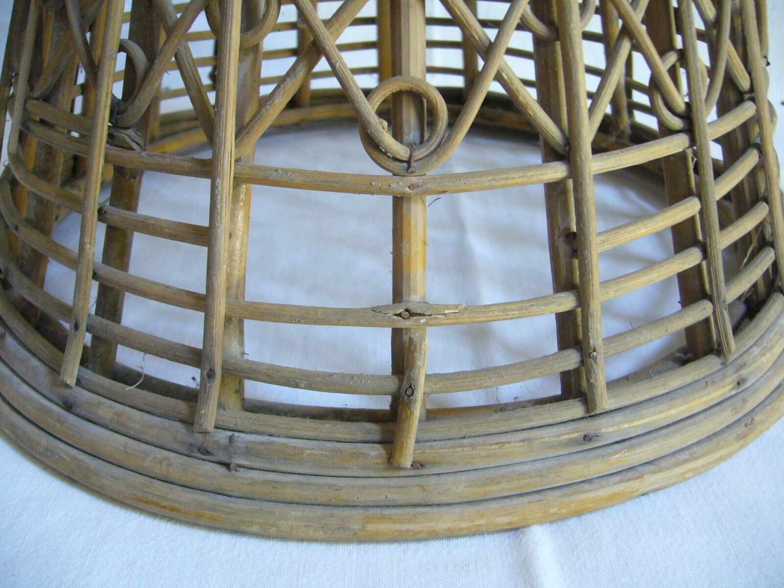 vintage rattan pot door