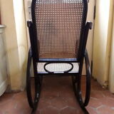 Vintage canneal rocking-chair