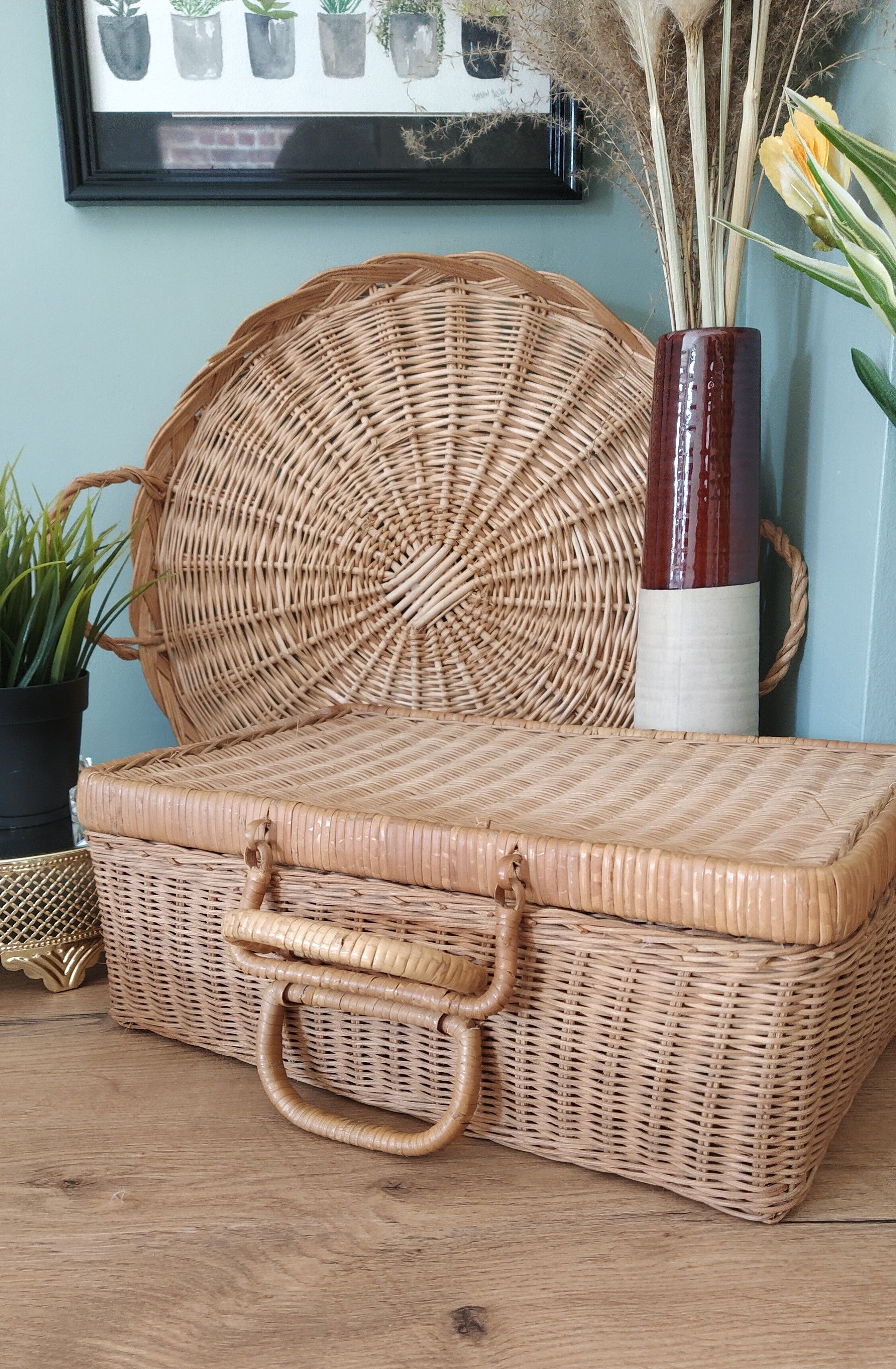 Wicker basket