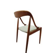 ENSEMBLE DE 6 JOHANNES ANDERSEN NO. 16 CHAISES À MANGER EN TECK ET VELOURS
