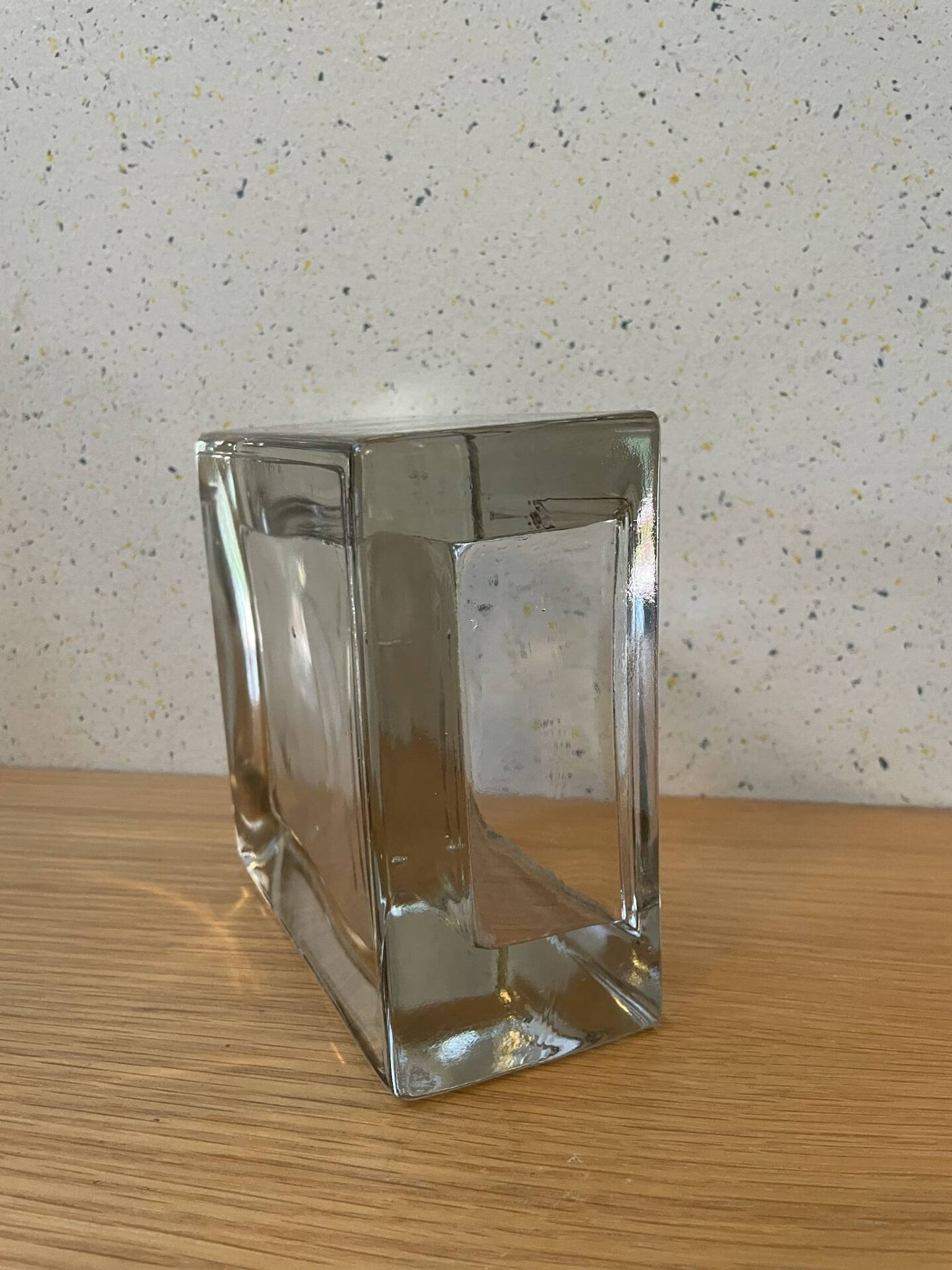 Vide poche pavé de verre