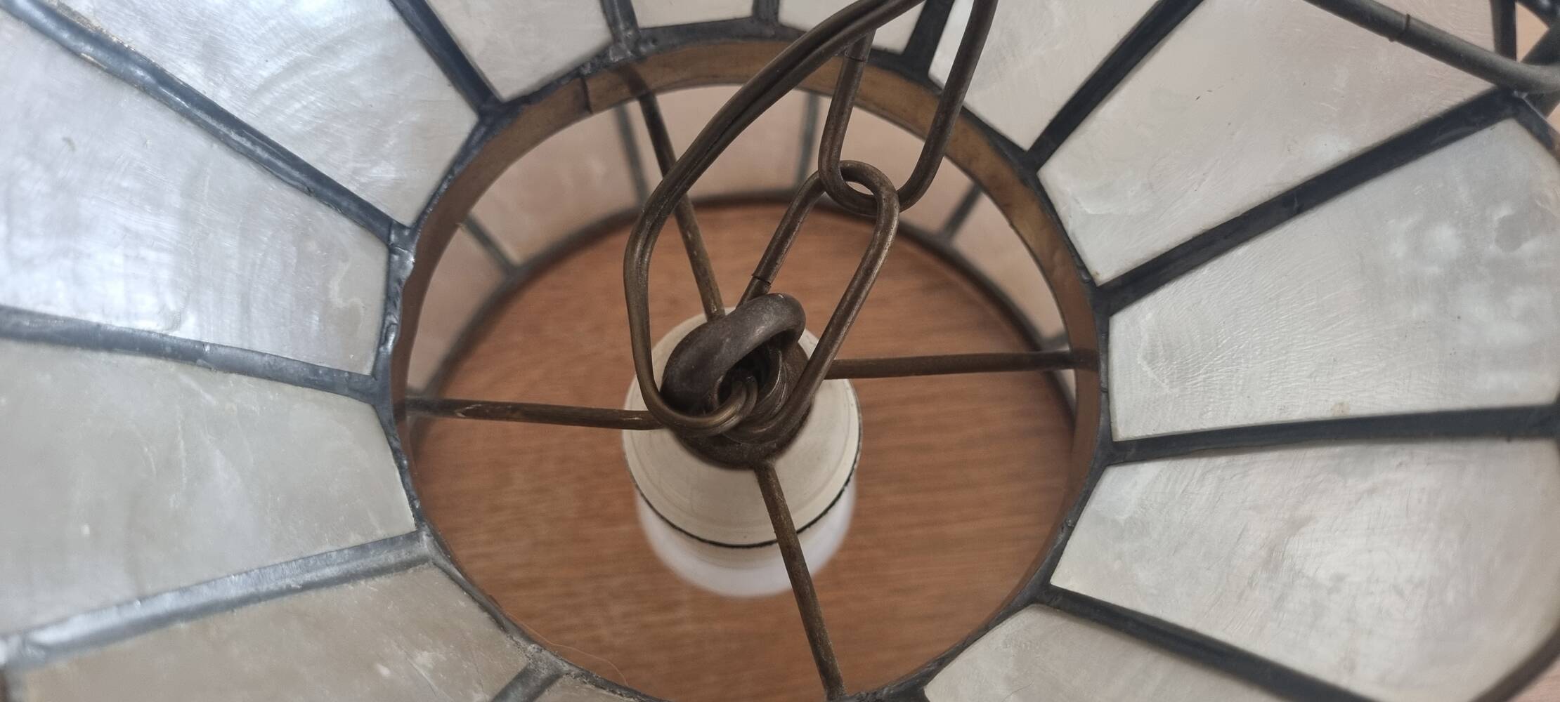 Suspension nacre et laiton, vintage, années 60 / 70