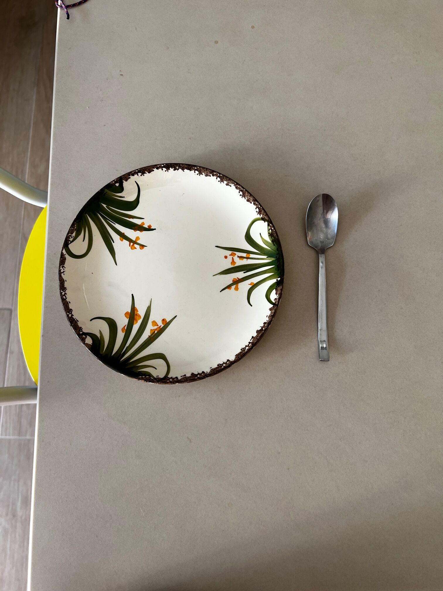 Floral pattern dessert plate