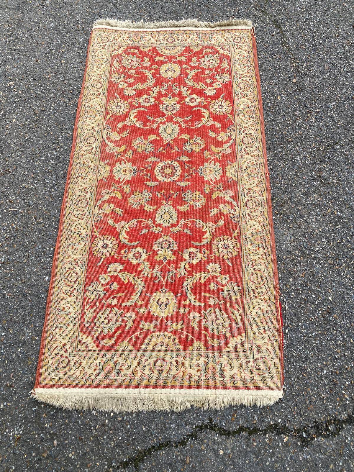 Tapis persan en laine bordeaux fleurs fait main 140x70