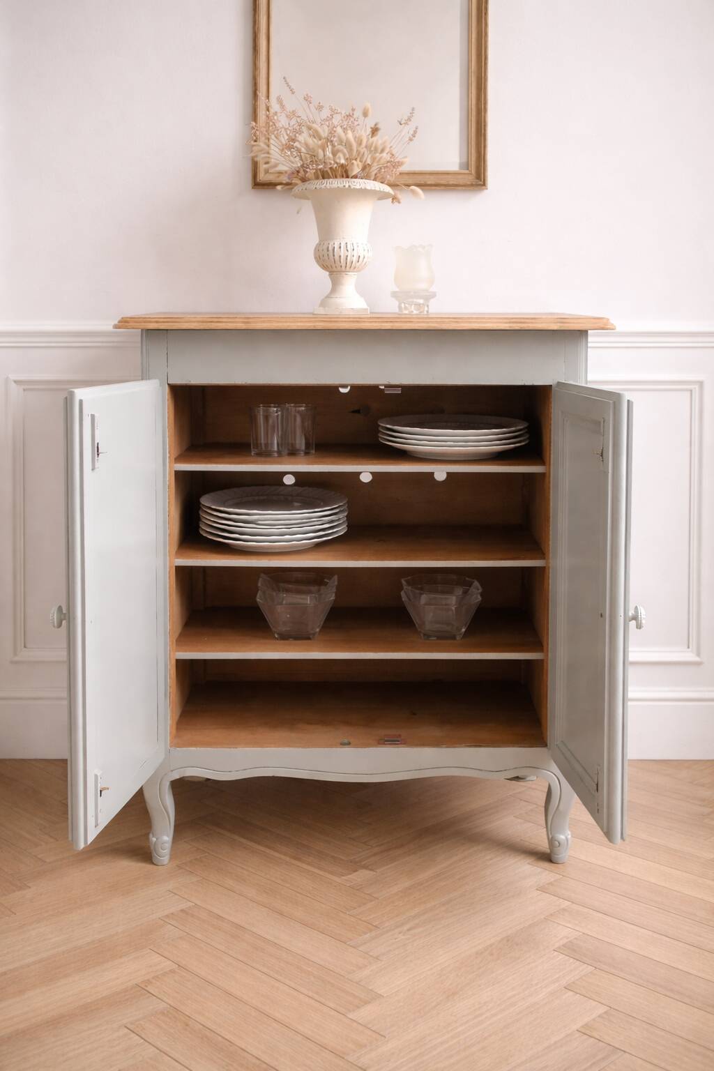 Small vintage piece of furniture with a shallow depth, re-enchanted in grey-green.