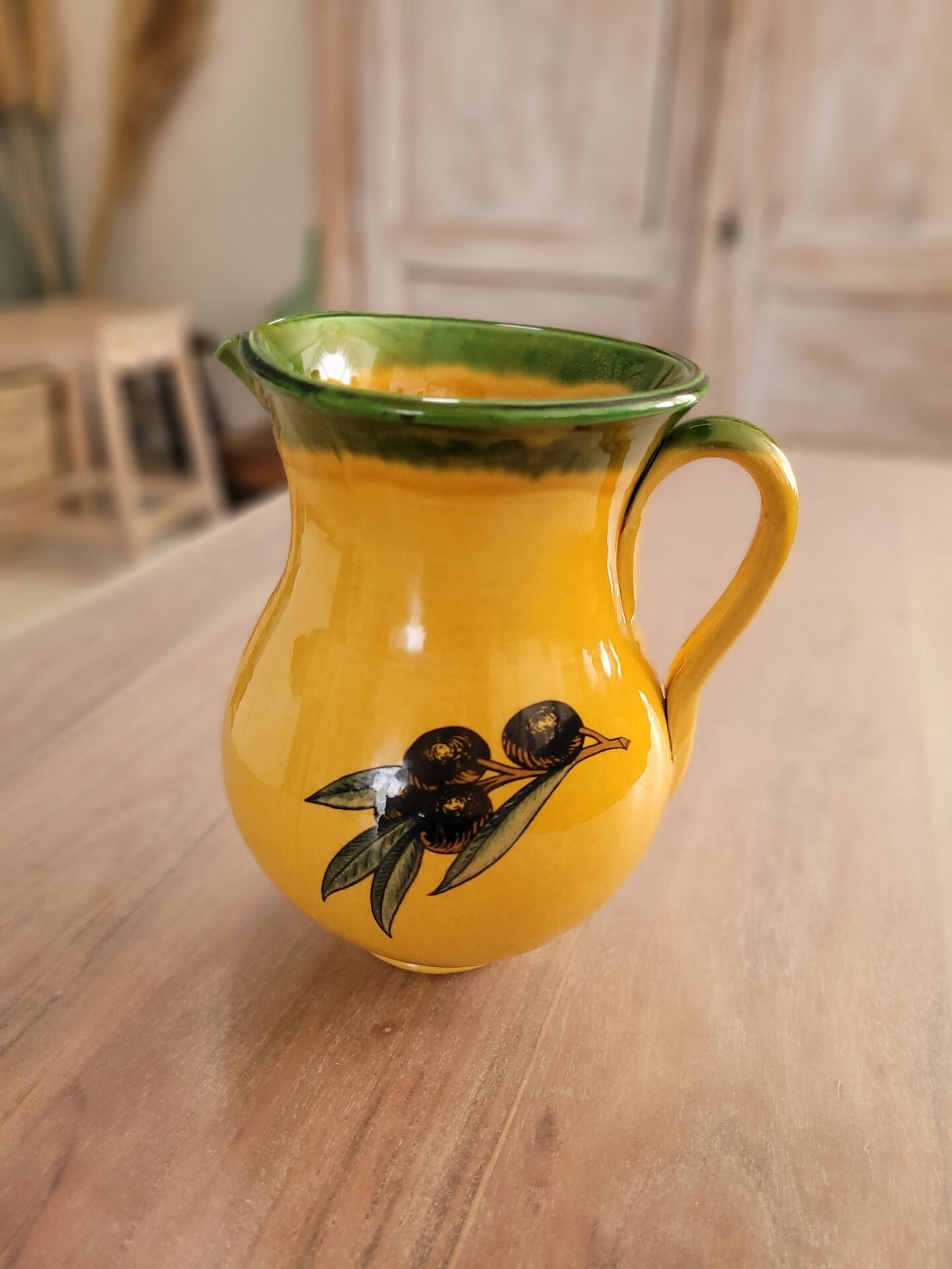 Provençal jug
