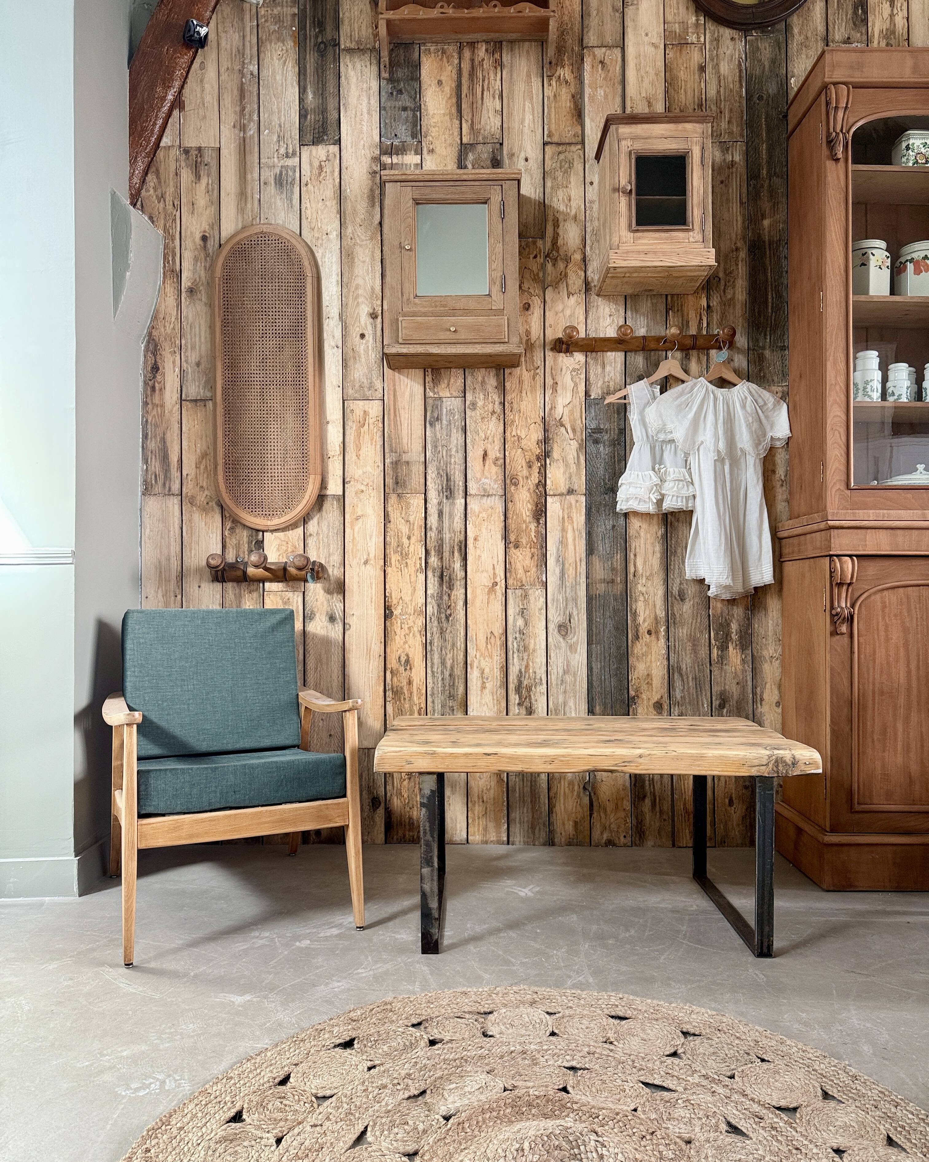 Vintage industrial coffee table (refurbished)