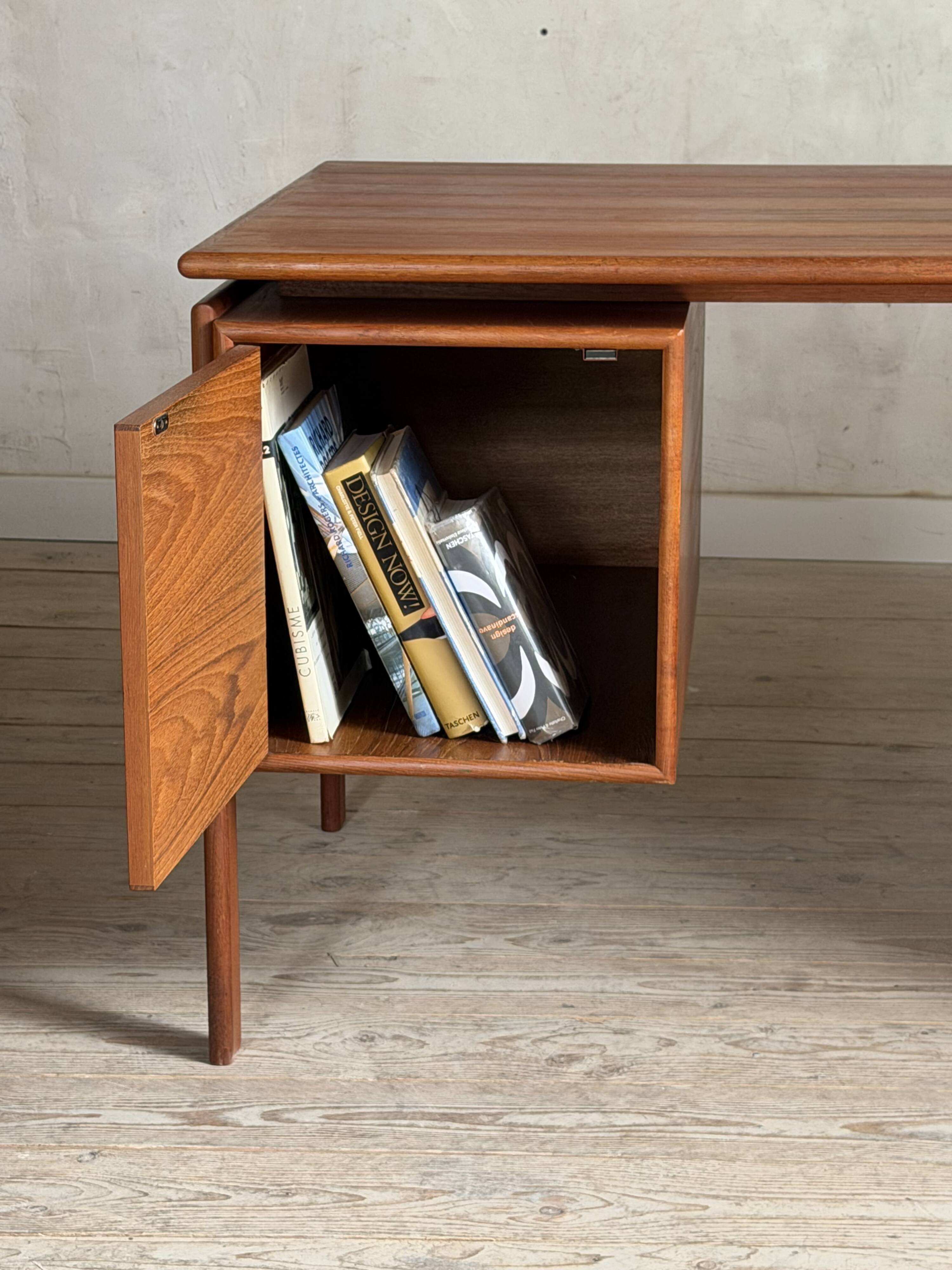 Bureau vintage scandinave teck,  Danemark
