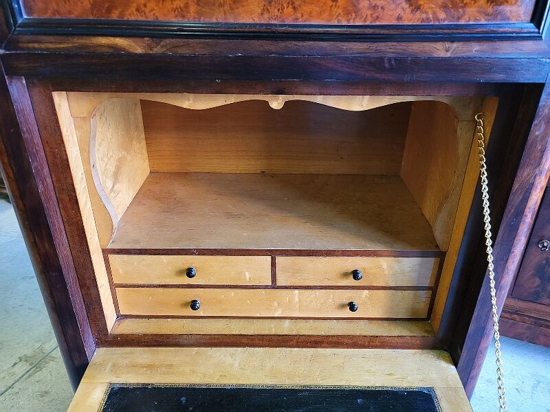 Secretary slaughtered Napoleon III in mahogany magnifying glass of the XIXth century