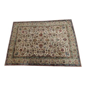 Tabriz rug from Iran signed 408x291