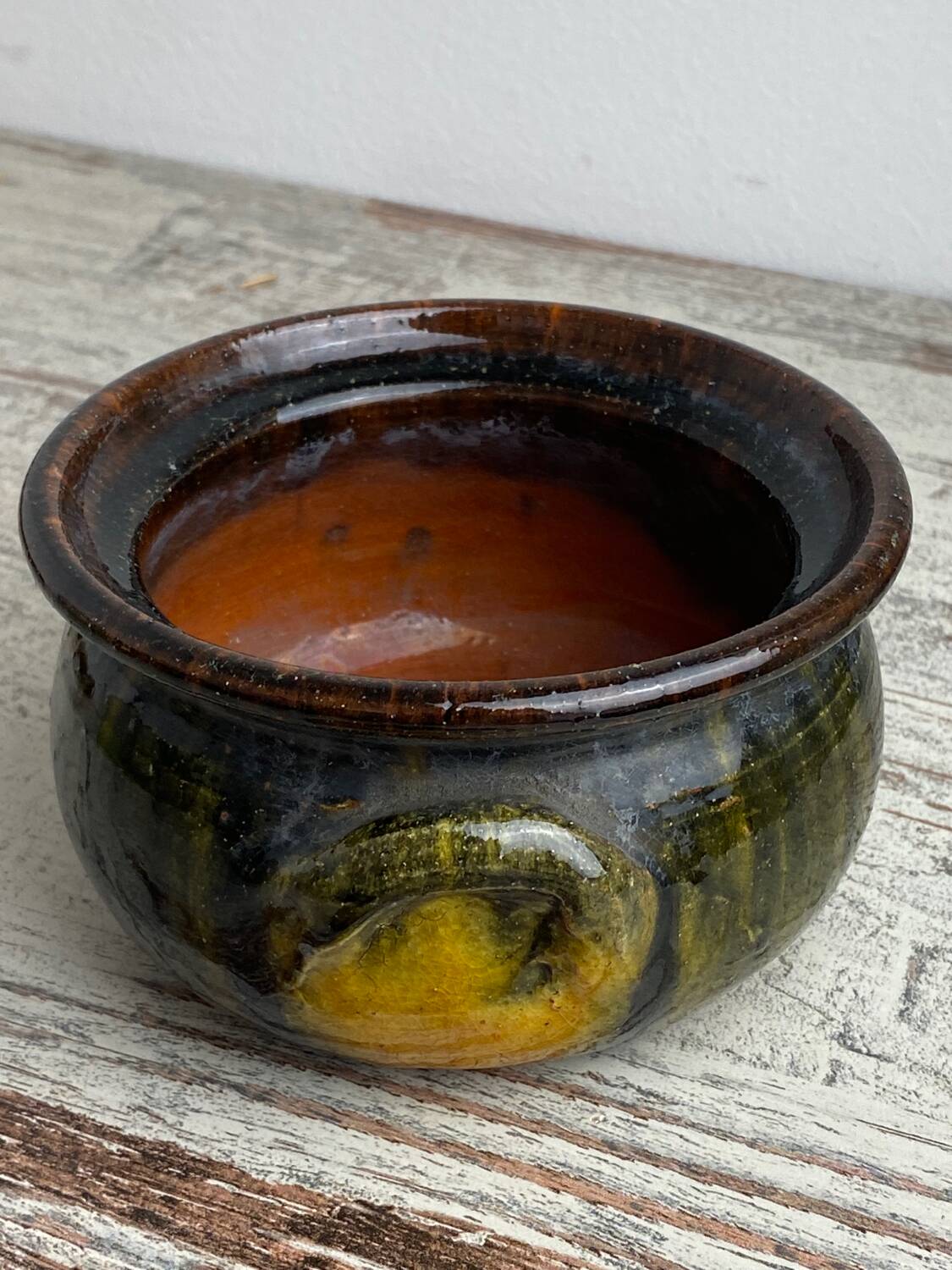 Glazed terracotta candy dish