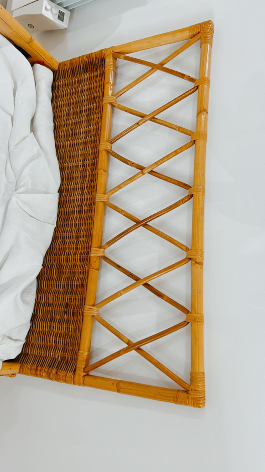 Vintage 1 place rattan bed