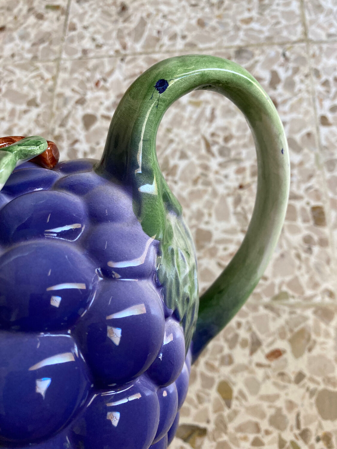 Slurry pitcher fruit grape