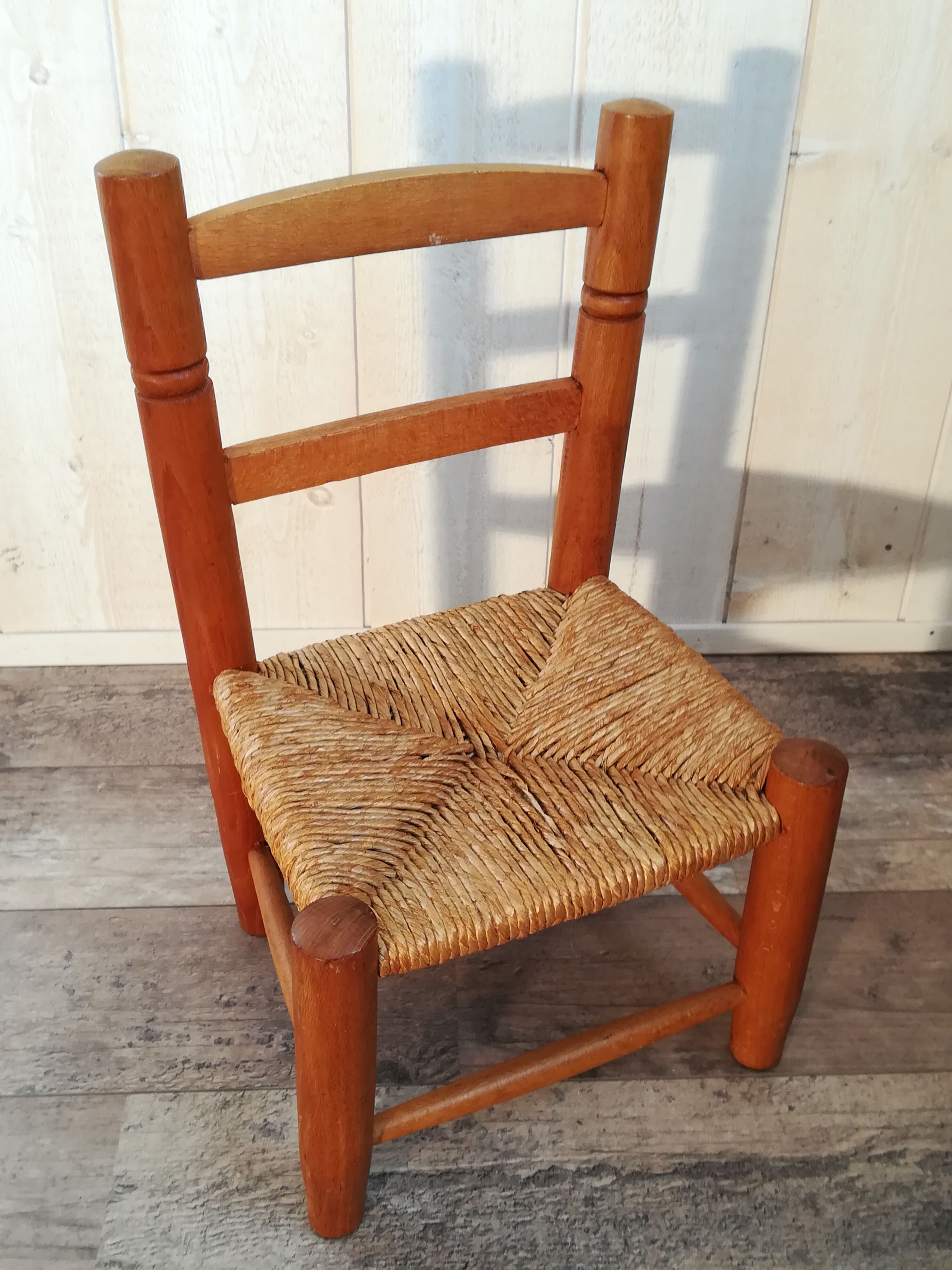 Chaise enfant en bois et paille