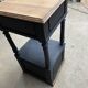 Table de chevet en bois peint