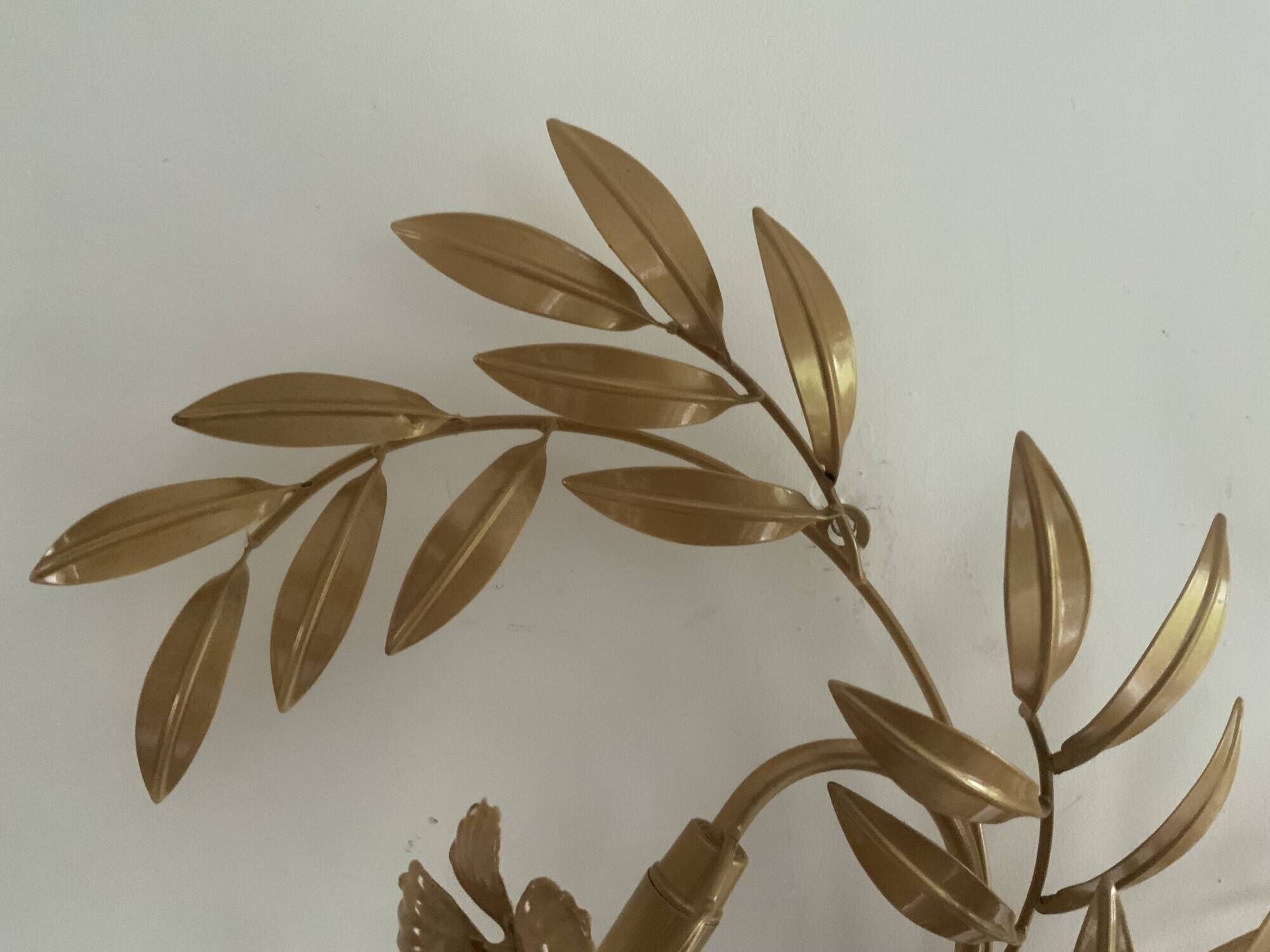 Hollywood regency Style Metal Gold Wall Light Sconce Floral 1970s, by Ledungs