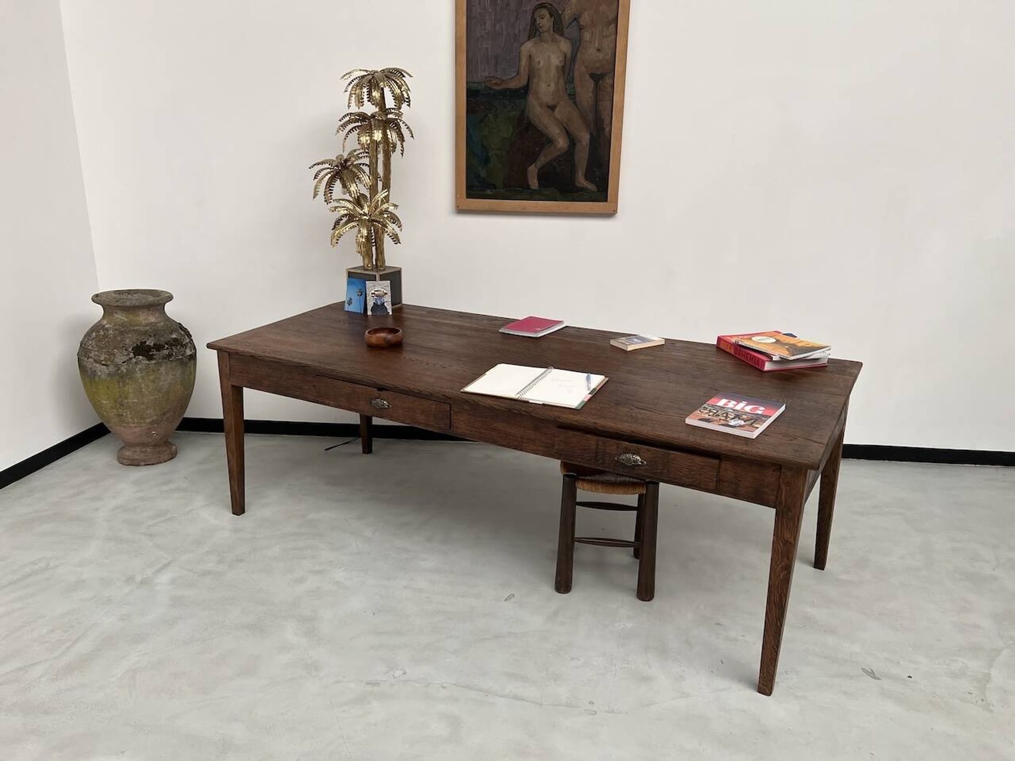 Grande table écritoire des années 40 en chêne massif