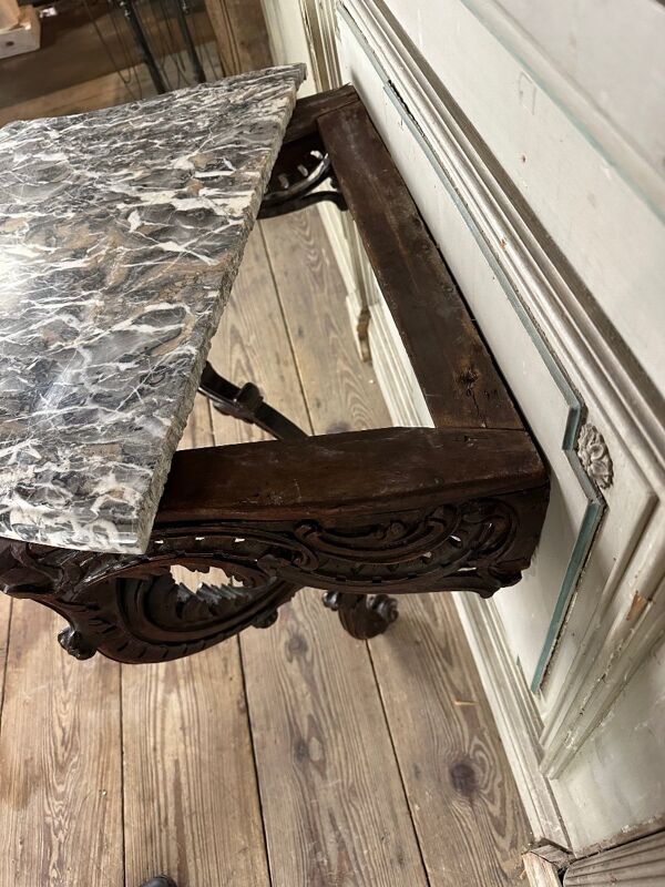 Console Louis XV en bois sculpté, marbre gris des Ardennes, XVIIIème siècle