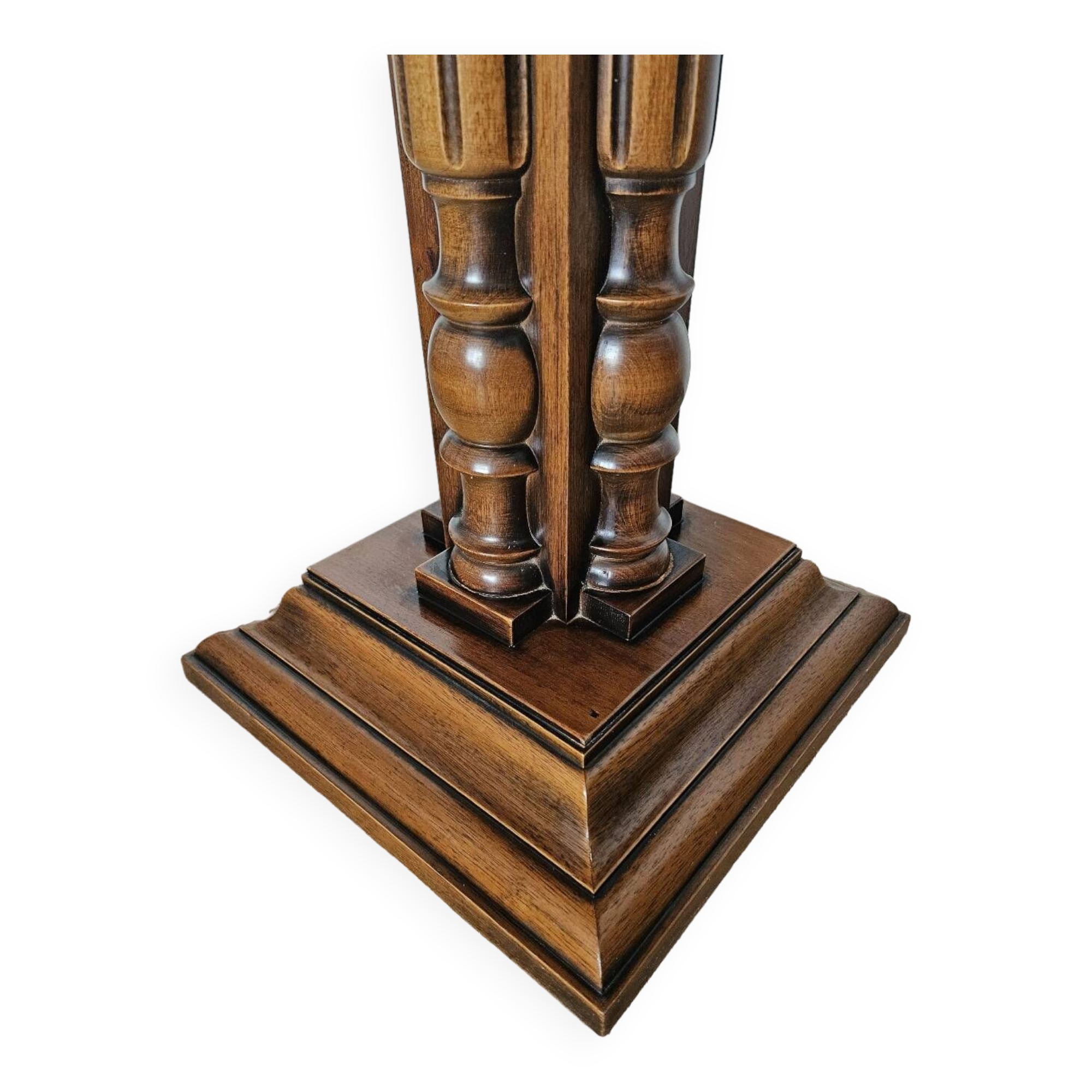 Onyx chess table on wooden stand