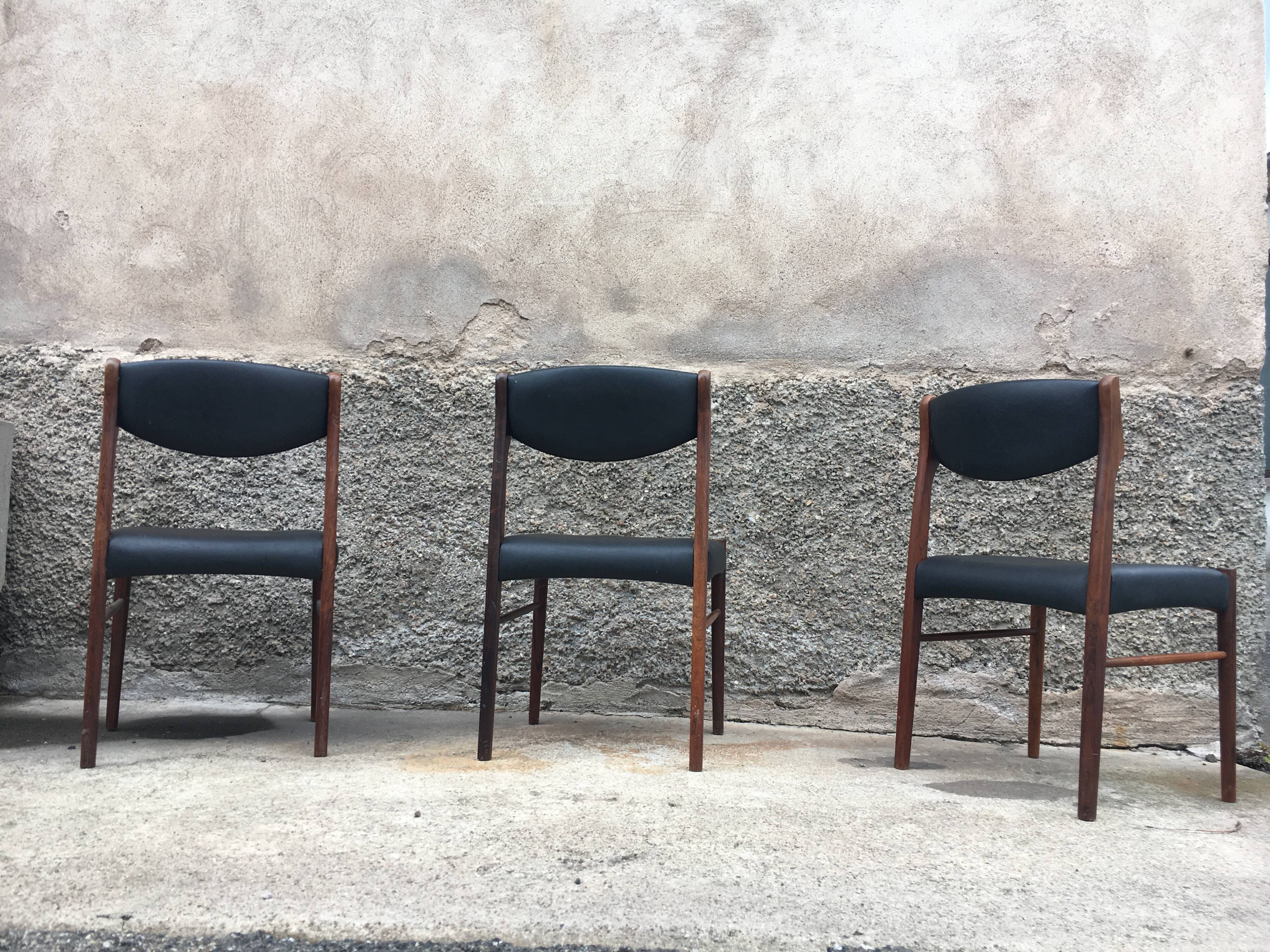 Series of 3 Scandinavian chairs from Chrobat S for Sax in Rio Rosewood