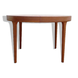 Table danoise ronde by Oluf Th. Larsen teck scandinave vintage 1960