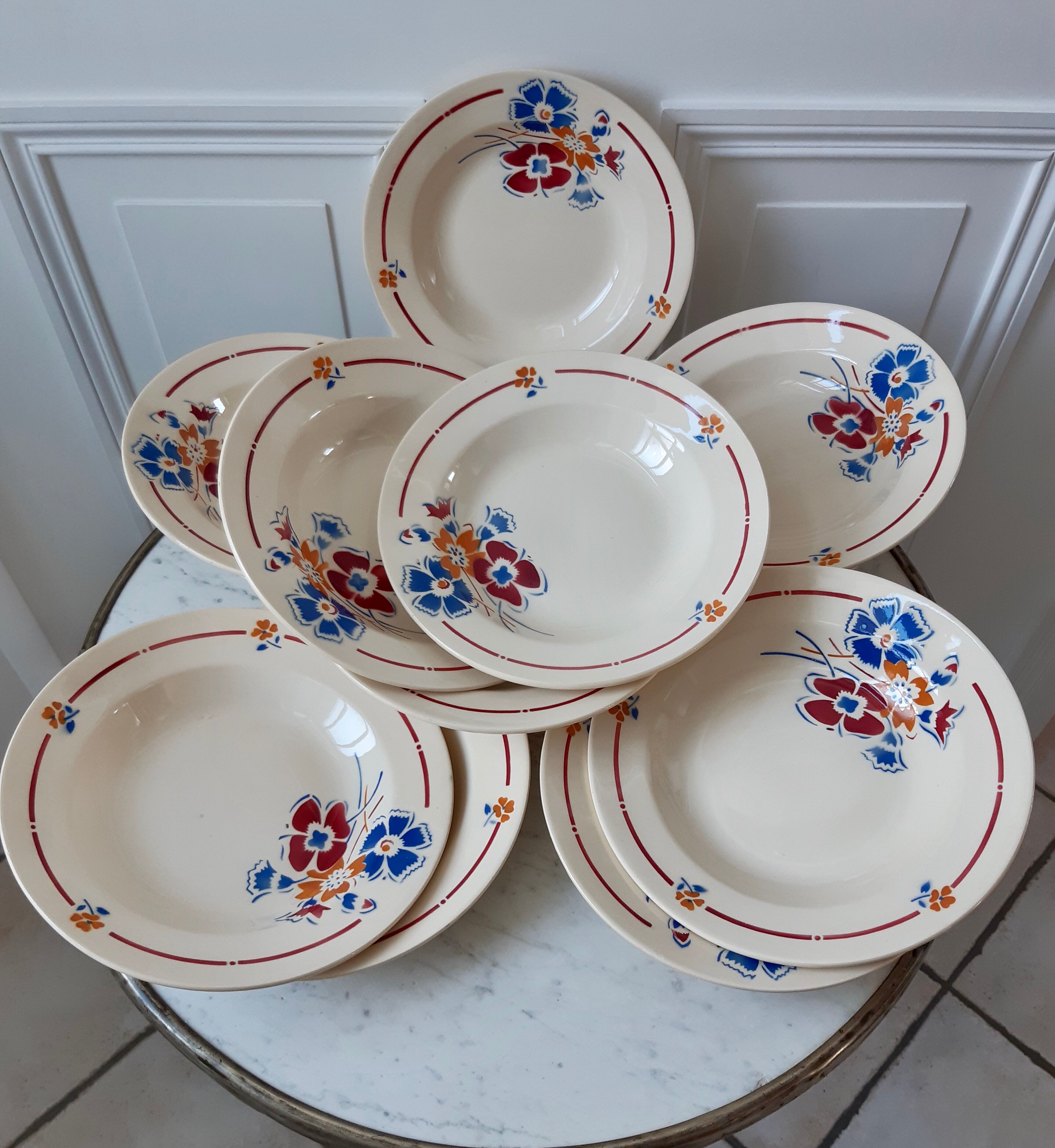 Lot of 6/12 hollow plates Saint Amand model Valentin