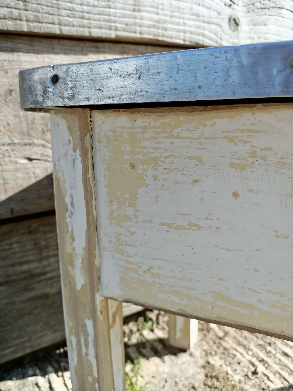 Shoeshine chest stool