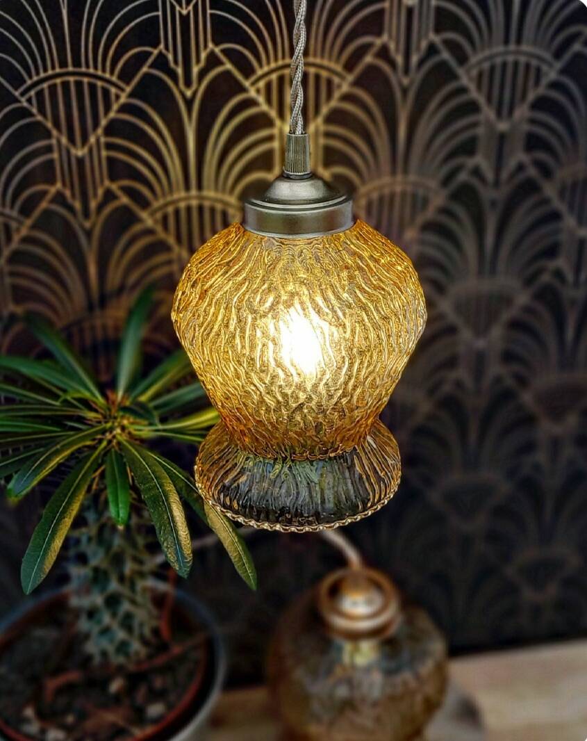 Vintage amber portable lamp
