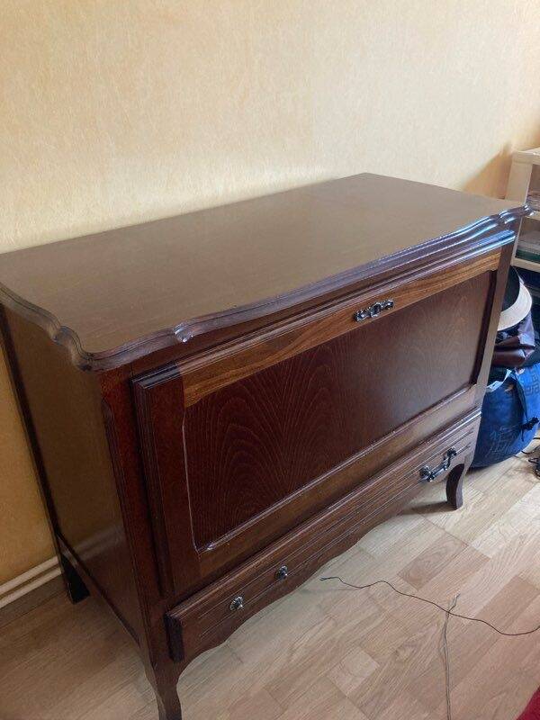 Commode vintage