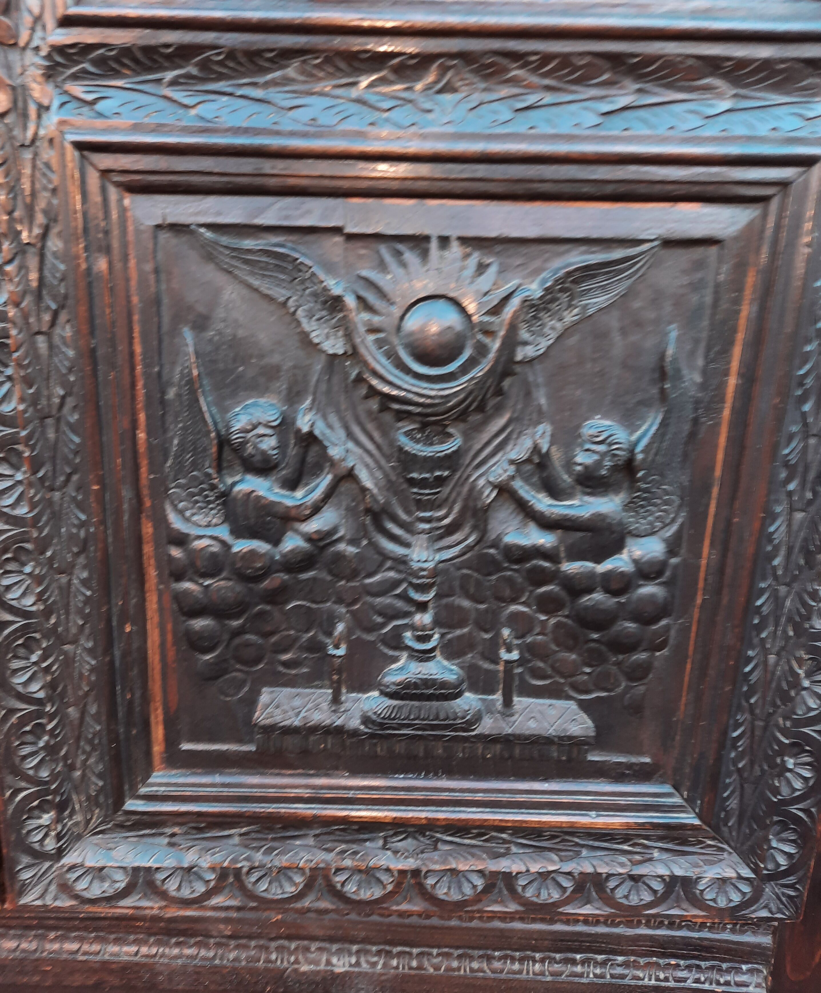 Armoire bretonne du pays de Léon du 19 ème siècle