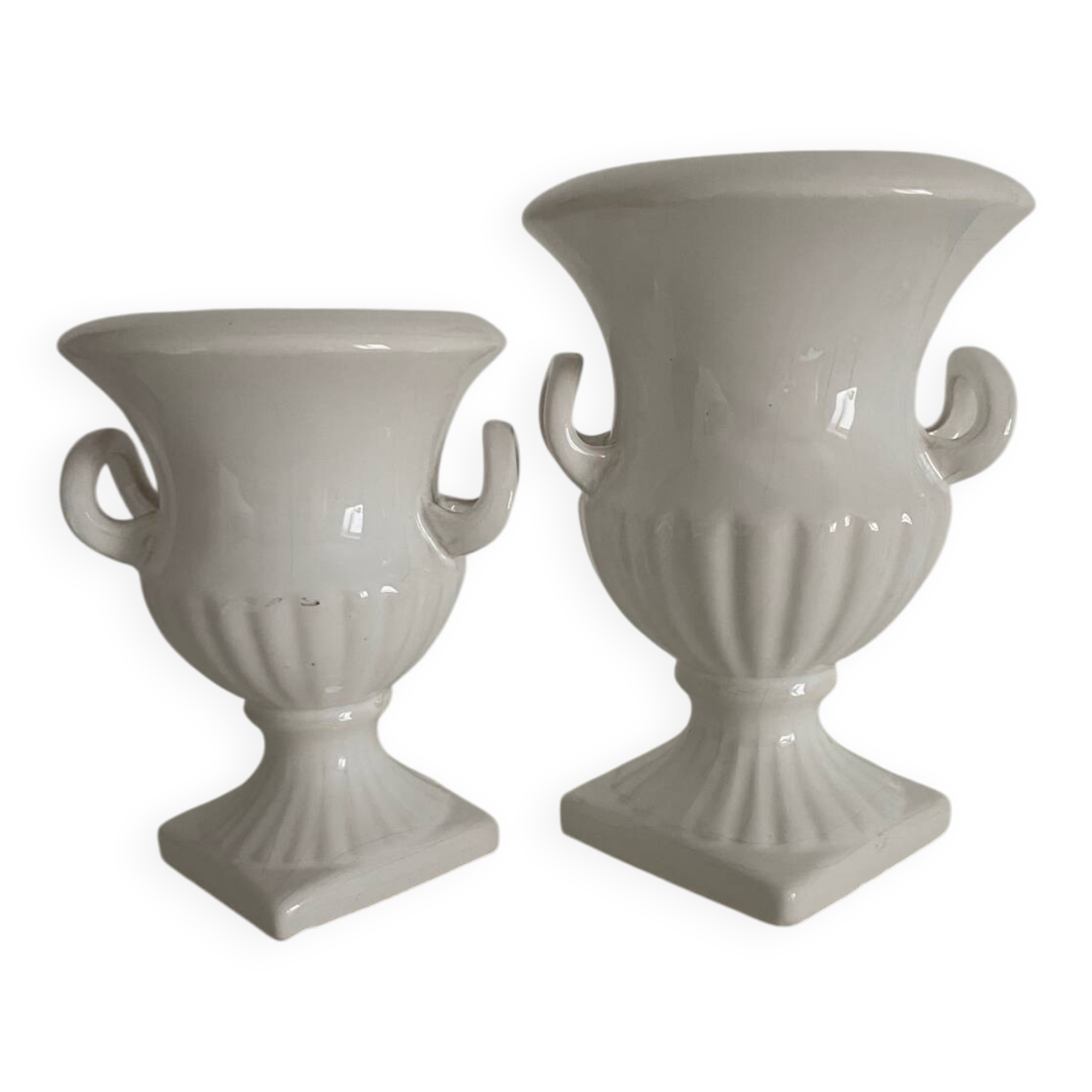 Pair of Medici vases in white ceramic.