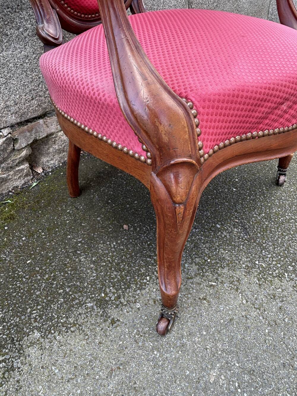 Louis Philippe medallion armchair, vintage, late 19th century, early 20th century.