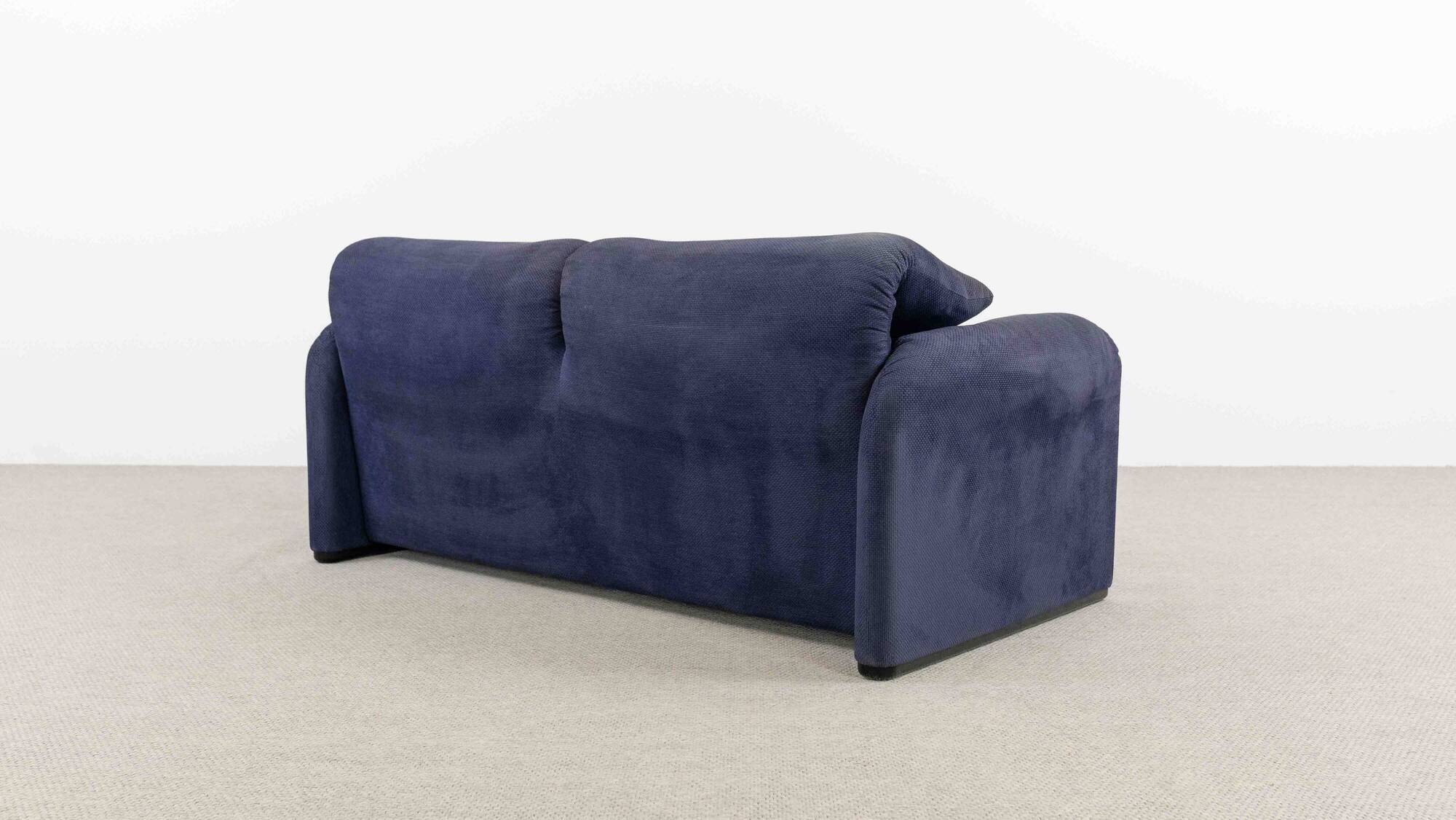 Cassina Maralunga 2-Seat Sofa by Vico Magistretti