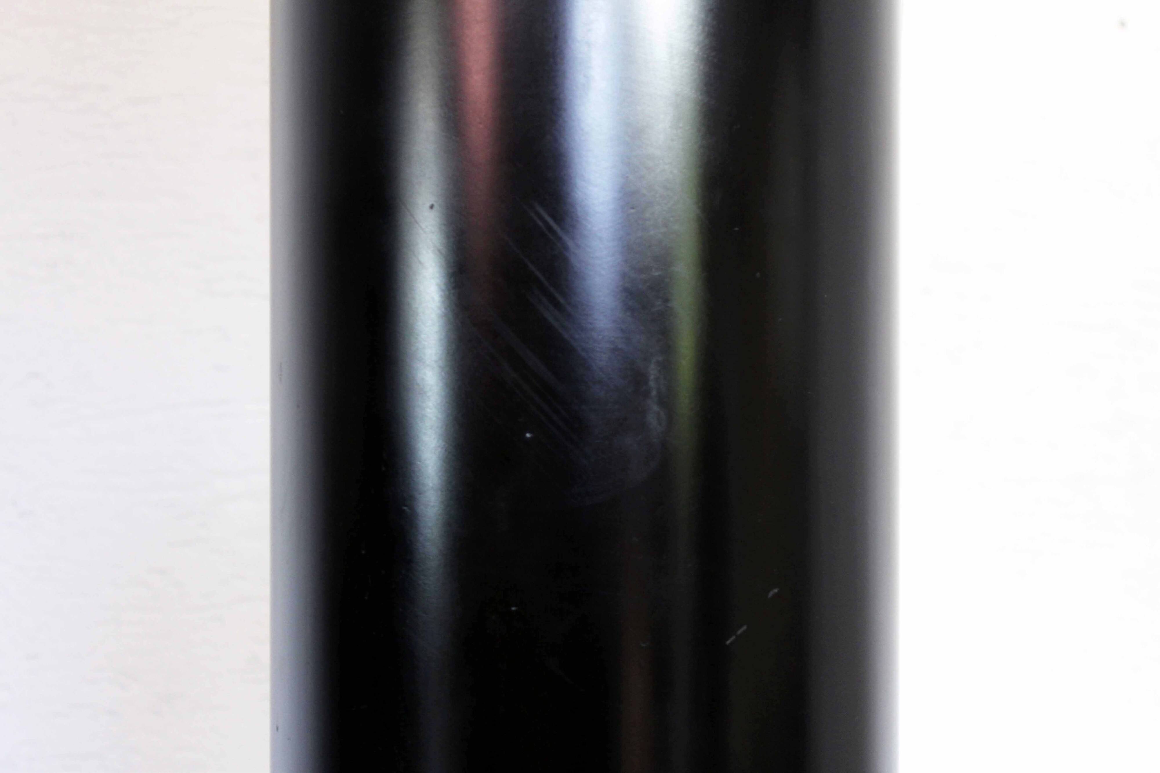 Lipstick mirror black