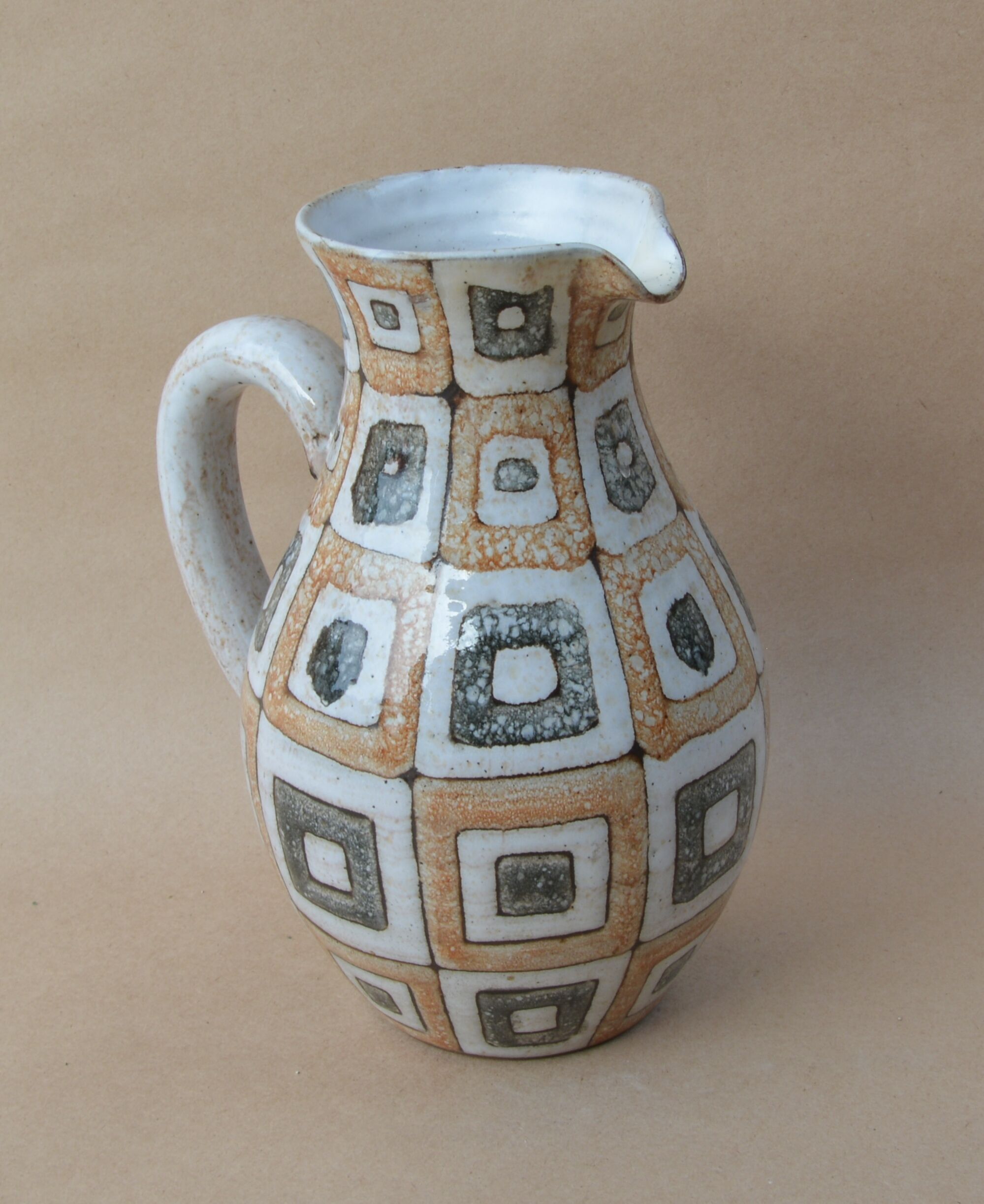 Pitcher with geometric decoration of Jean-Claude Malarmey