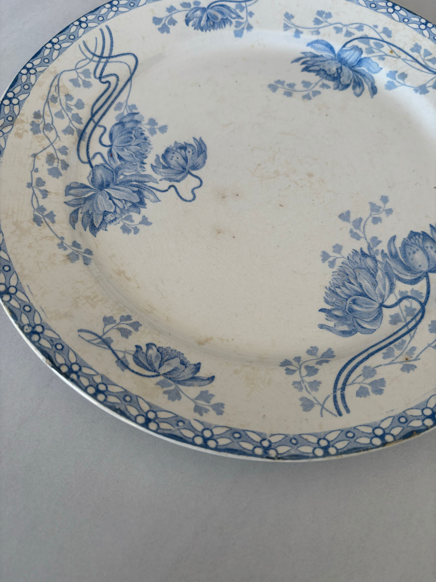 Old flat plate, light blue ironstone from Sarreguemines, model r.