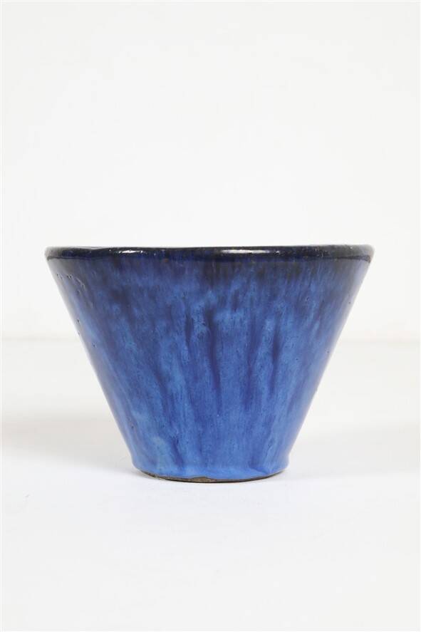 Hand-glazed mid-century plant pot by TDV / 1960s / 1970s