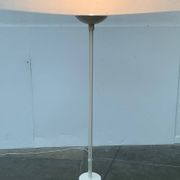 Lampe sur pied minimaliste allemande de l'ère spatiale de Cosack
